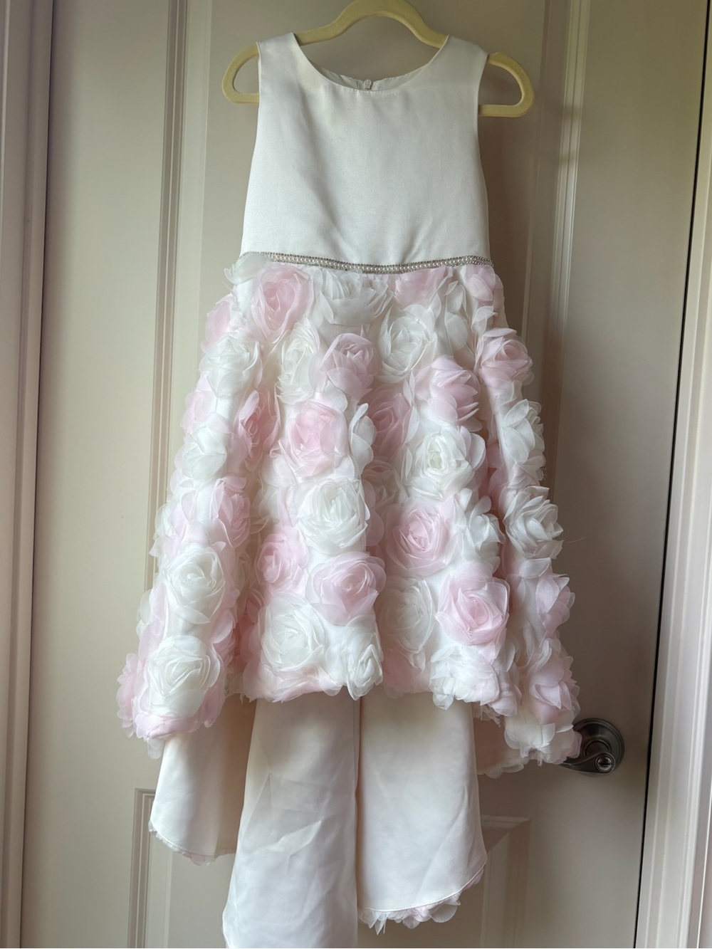 Rare Editions White and Light Pink Floral Rosette Formal Dress / Size 5 / EUC